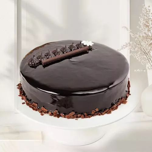 Delicious Chocolate Truffle Cake