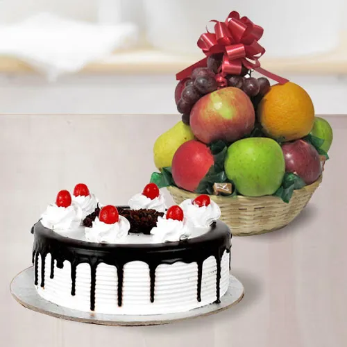 Sending sumptuous chocolate cake from 5 star bakery with fruits basket to  Mumbai, Same Day Delivery - MumbaiOnlineFlorists