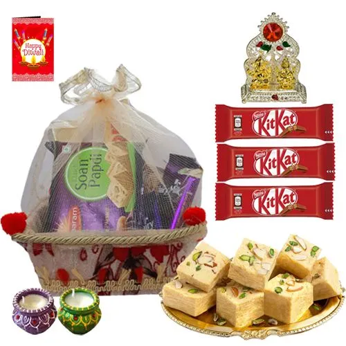 Buy Aakash Rishtey Gift Pack - Traditional Indian Sweet & Savoury Mix Online  at Best Price of Rs null - bigbasket