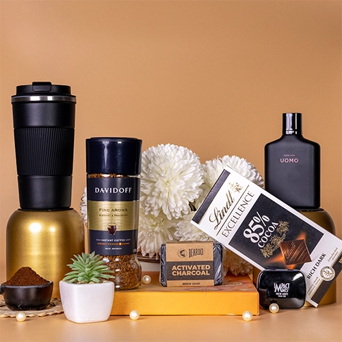 Luxurious Mens Essentials Gift Basket