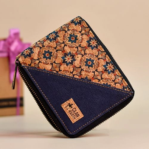 Premium Eco Friendly Printed Kiwi Zip Cork Wallet